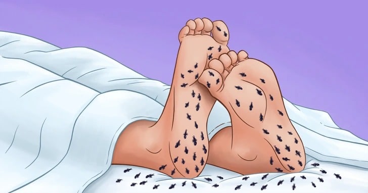 Personne agitant ses jambes au lit