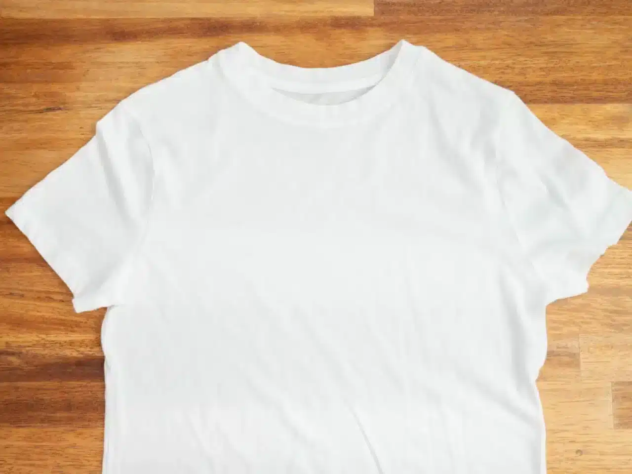 Linge blanc étendu sur un fil