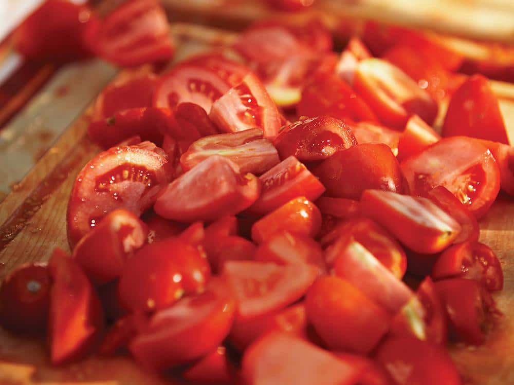 Tomates fraîches en conserve