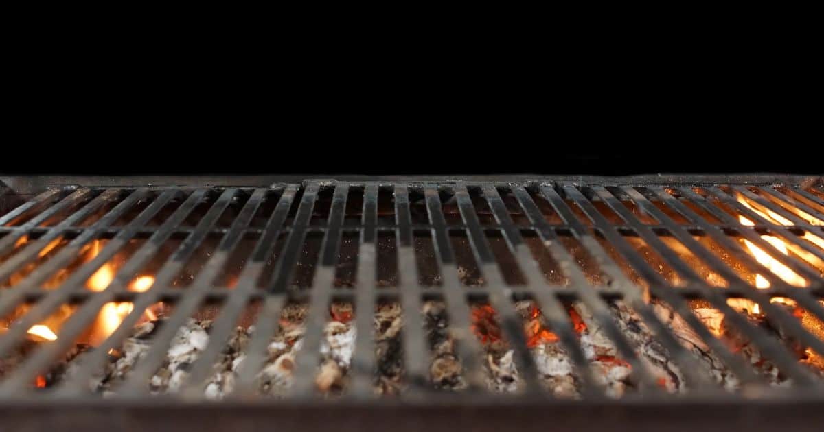 Nettoyage de grilles avec bicarbonate