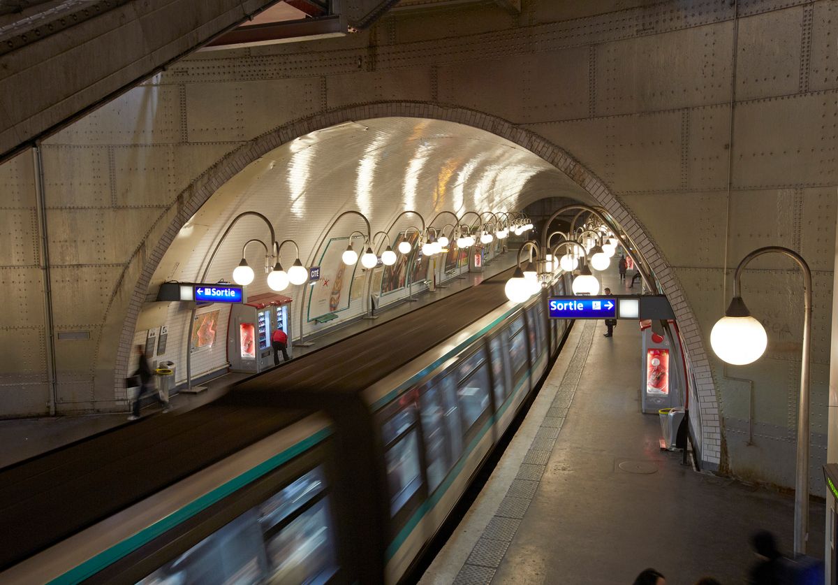 Métro parisien - station Maison Blanche