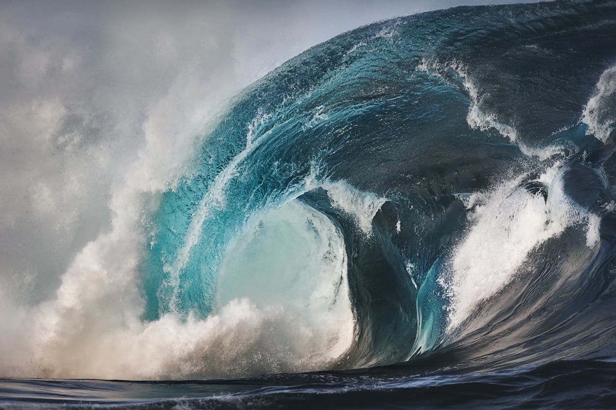Vague géante en mer