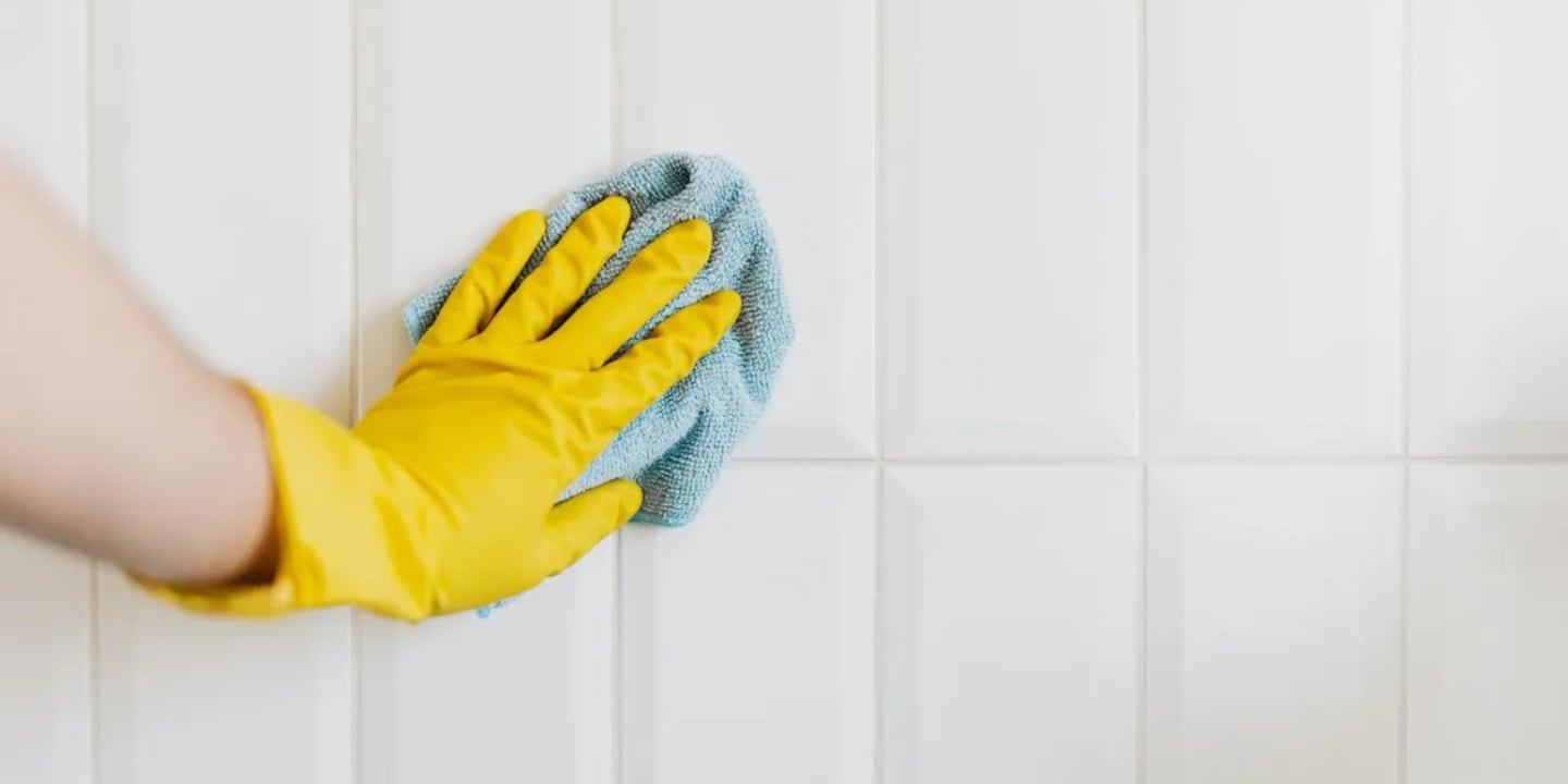 Carrelage brillant après nettoyage