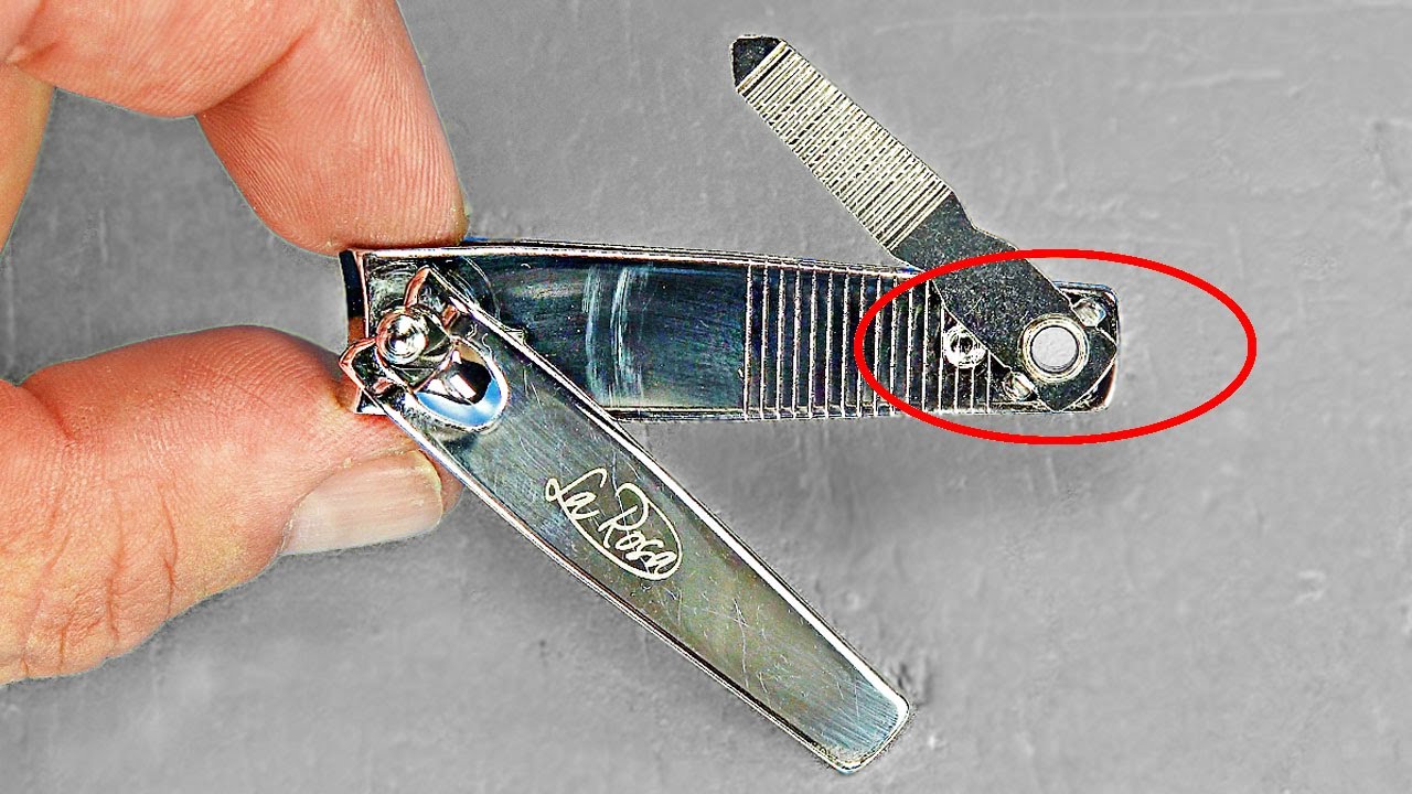 Différents modèles de coupe-ongles colorés