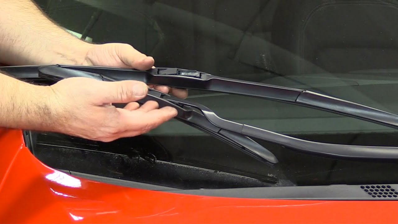 Essuie-glaces en position de maintenance