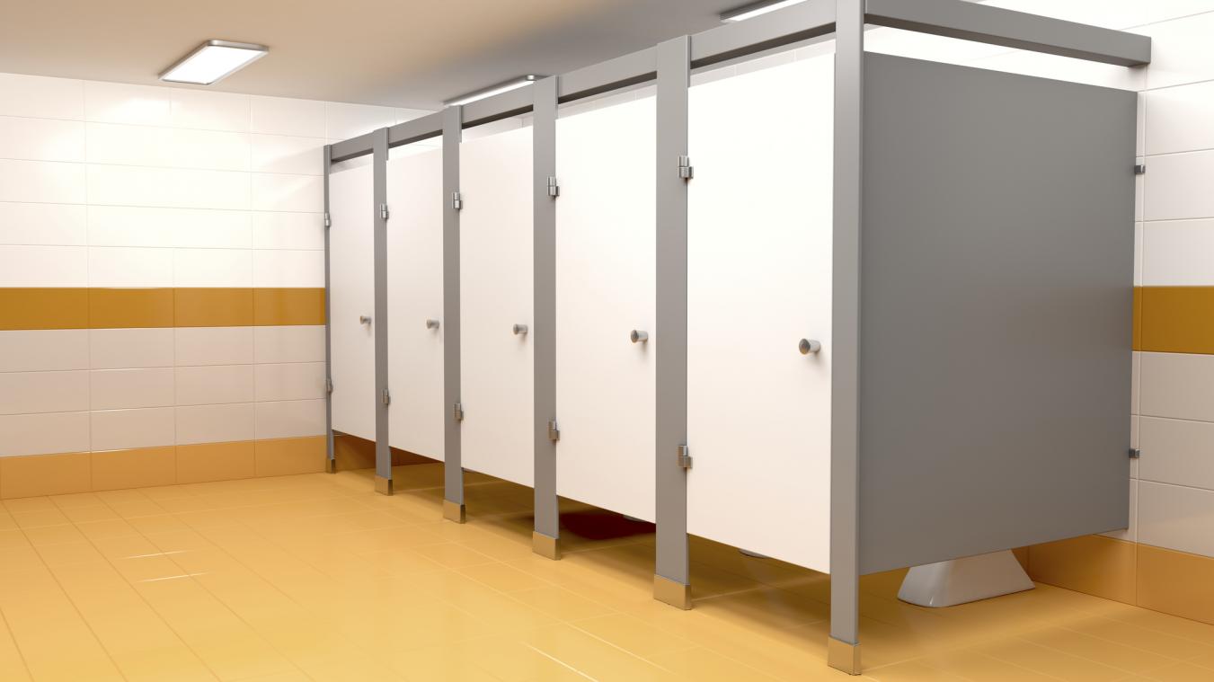 Vérification de disponibilité des cabines de toilettes