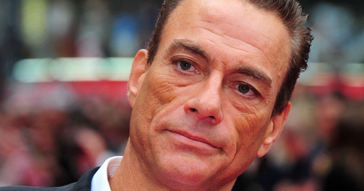 Jean-Claude Van Damme et Alena Kaverina en public