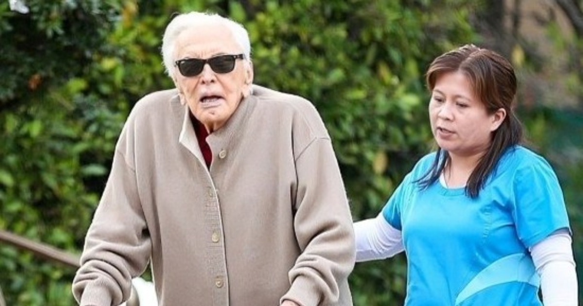 Portrait de Kirk Douglas jeune, regard intense